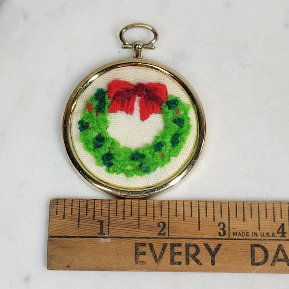 Christmas Wreath Cross Stitch Ornament Tin Punch Handmade Holiday Embroidery - Picture 10 of 13
